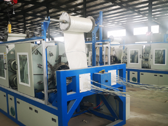 玻璃鋼拉擠生產(chǎn)